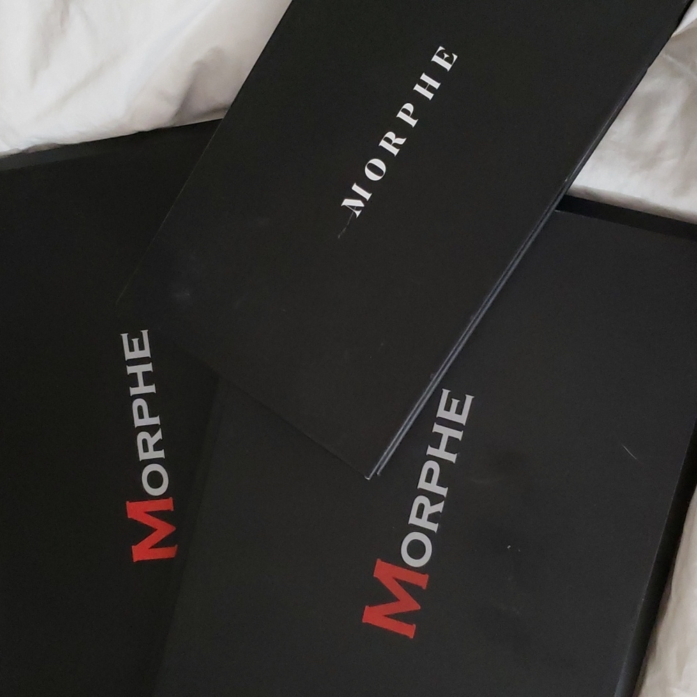 Morphe 18A, 35T, 35R eyeshadows